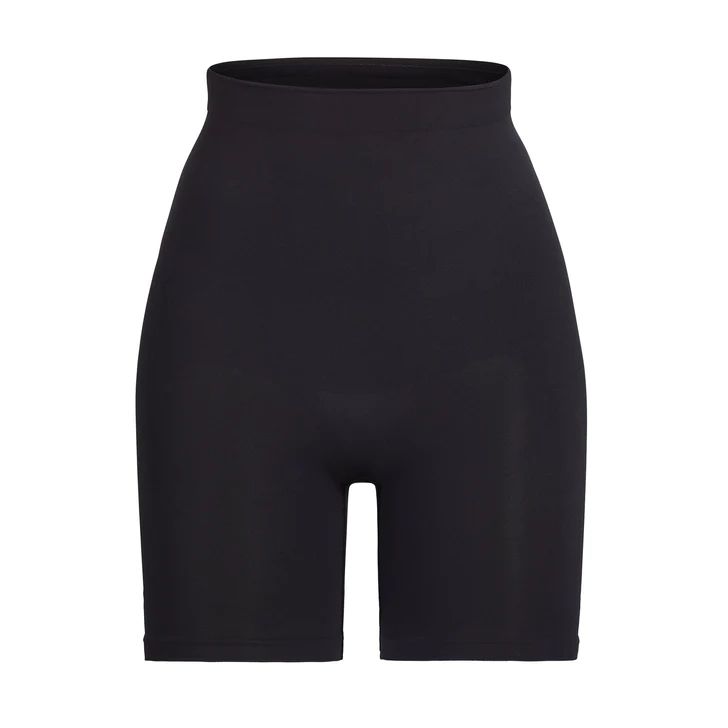 SCULPTING SHORT MID THIGH W/ OPEN GUSSET | ONYX | SKIMS (US)