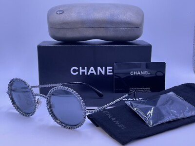 *RARE* CHANEL 71138 L0844 RUNWAY LIMITED EDITION PEARLS ITALY MSRP $600  | eBay | eBay US