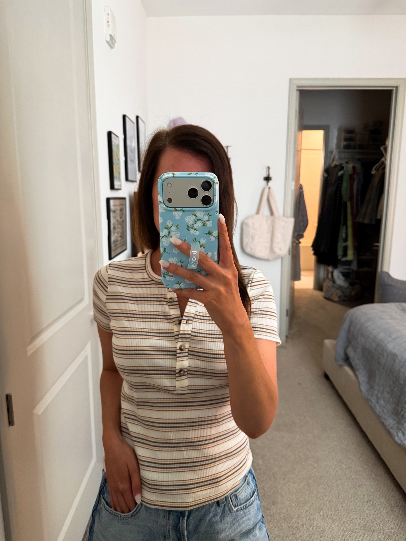 Denim shorts // target tops // under $50 // summer outfit // casual // baby tee // 90s baggy shorts // target finds // stripes

#LTKootd #LTKSaleAlert #LTKTravel