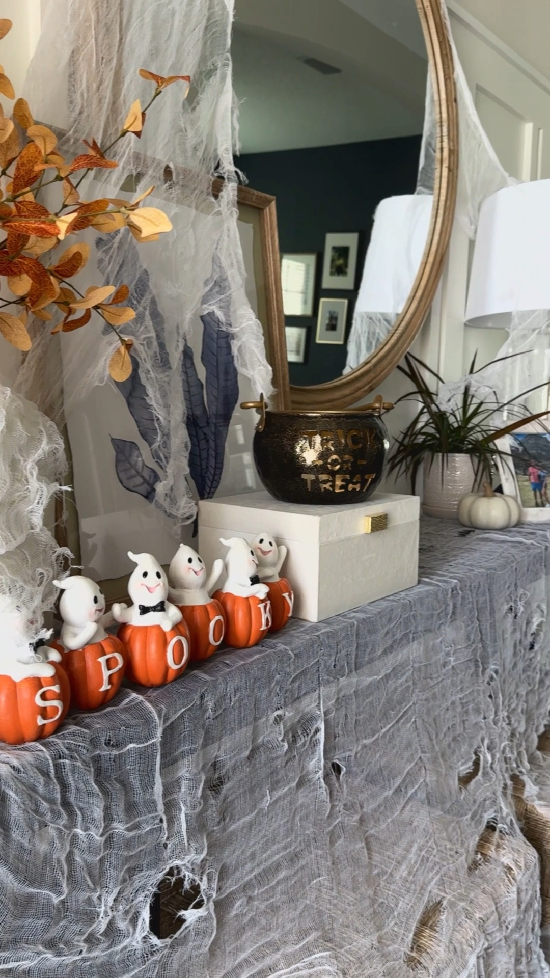 Turning my entryway into a haunted welcome 🎃🕸️✨ A little spooky, a little cozy 👻🖤 Just how I like my Halloween vibes!
#HalloweenDecor #SpookySeason #EntrywayGoals

#LTKSeasonal #LTKFindsUnder50 #LTKHome