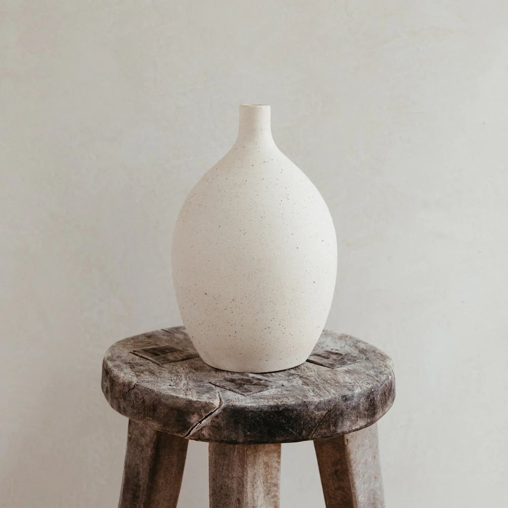 Latigo Single Stem Vase | Casa Zuma