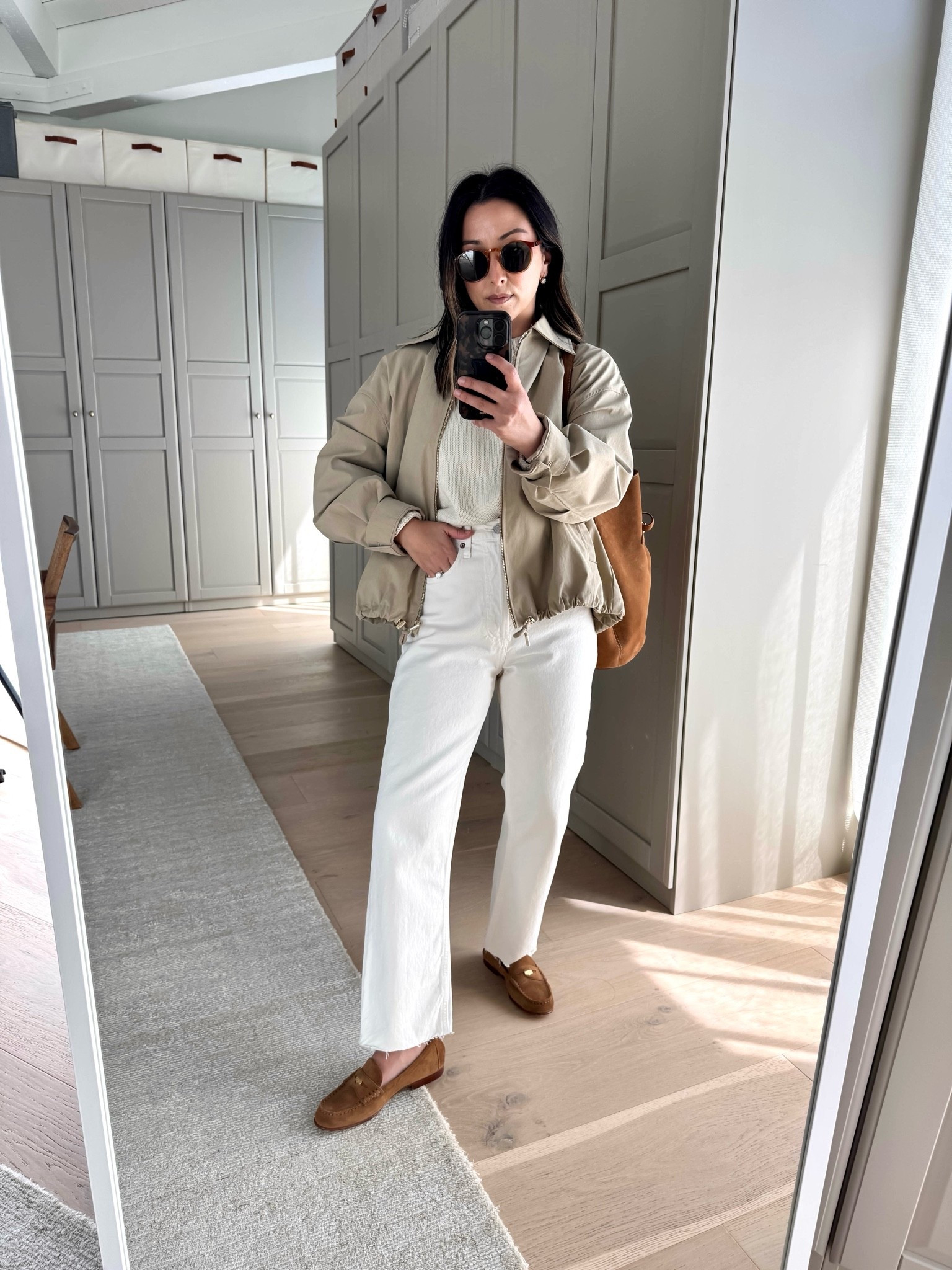 Petite-friendly white/ecru straight jeans. Currently on sale. Size down. 

AGOLDE 90’s crop 24. 
Everlane tee medium 
Gap sweater petite small
Veronica Beard loafers 5.5
Liffner bucket bag
Zara jacket xs
le Spec sunglasses 
Dorsey James necklace 15”
Dorsey Cecilia Earrings 3.4

#LTKPetite #LTKOver40 #LTKmomlife
