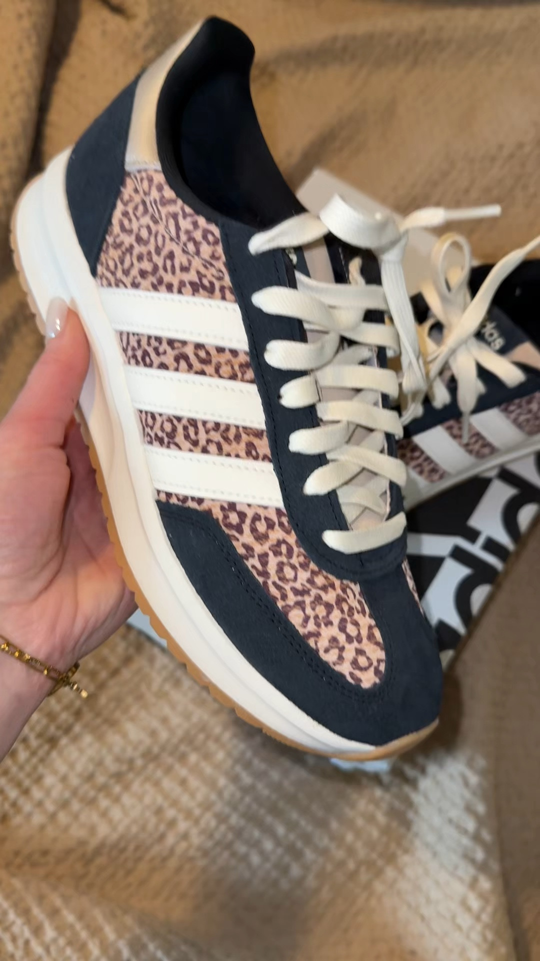 How cute are these!? 🤎😍🐆 If you love cheetah print as much as me these are a must! And they’re Cloudfoam! 