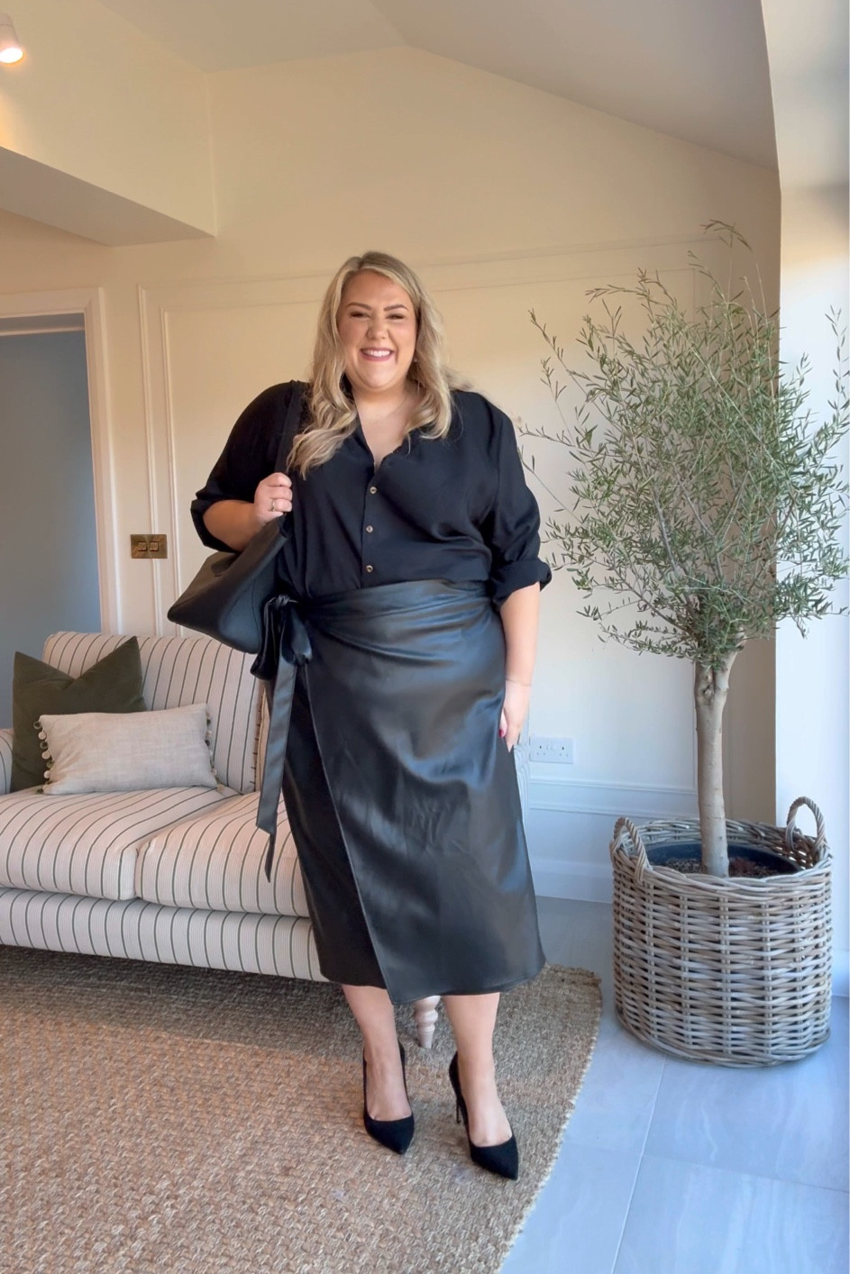 How to dress like a corporate badass 💁‍♀️ 

#plussizefashion #workwear #plussize 

#LTKplussize #LTKcurves #LTKworkwear