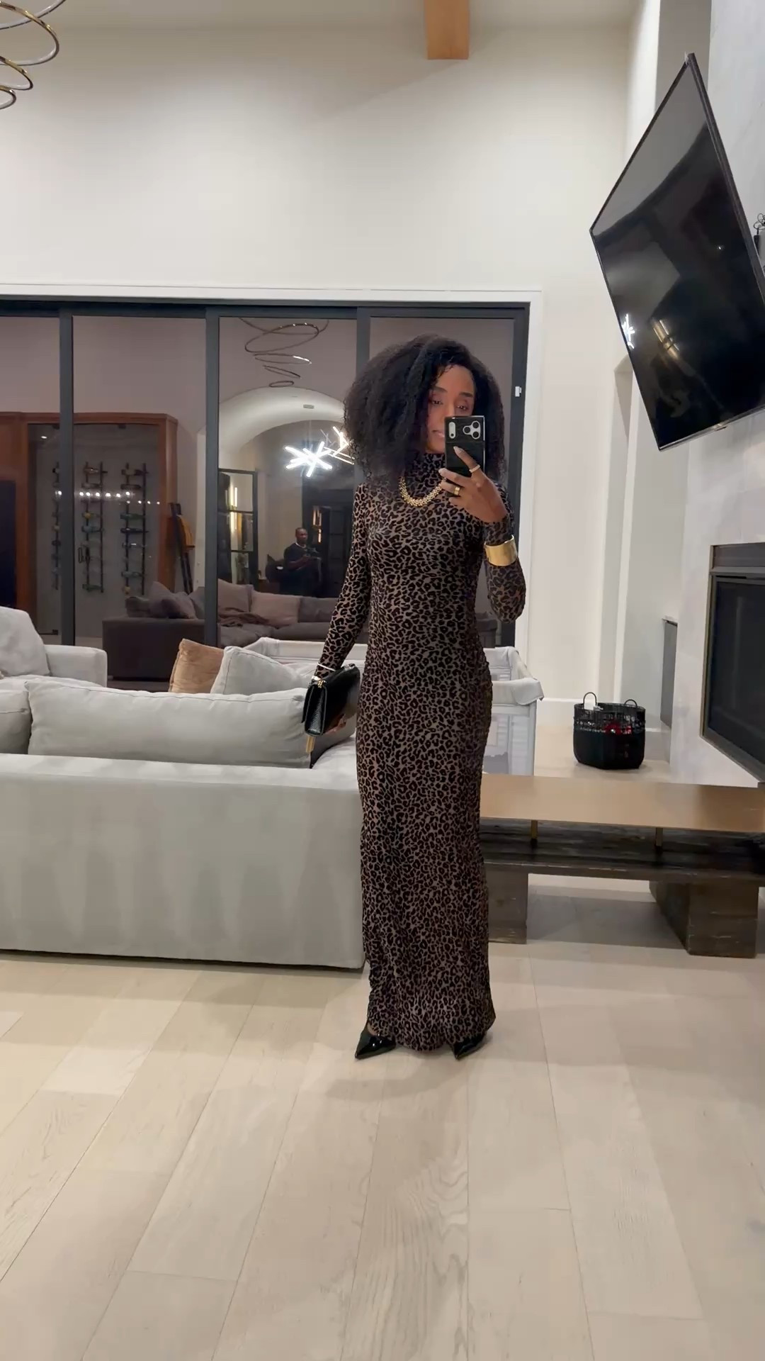 A cute date night look. A animal print dress always elevates the look  

#LTKgrwm #LTKHoliday #LTKPetite