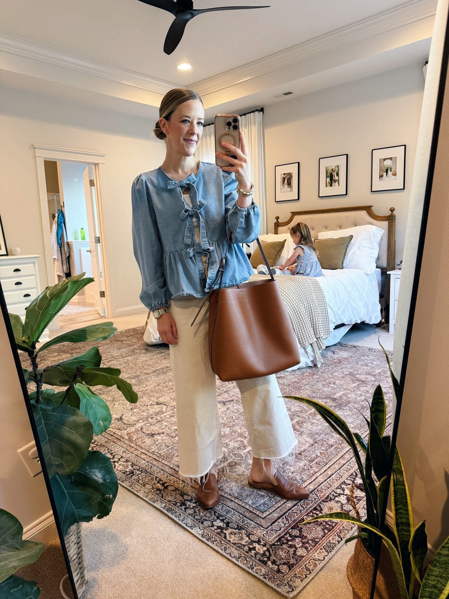 Thursday’s casual workwear. This top is adorable! I get so many compliments on it every time I wear it. 

Grand millennial style, elevated, casual, quiet, luxury, classic style,  Hampton style, Parisian style, Amazon bow top, denim, top, Amazon, spring fashion, fines, casual spring workwear

#LTKStyleTip #LTKWorkwear #LTKFindsUnder50