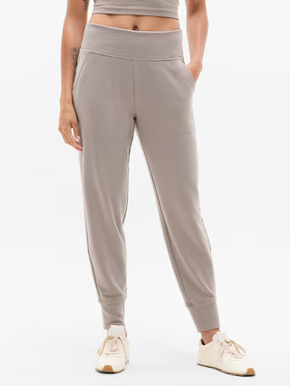 Coaster Luxe High Rise Jogger | Athleta
