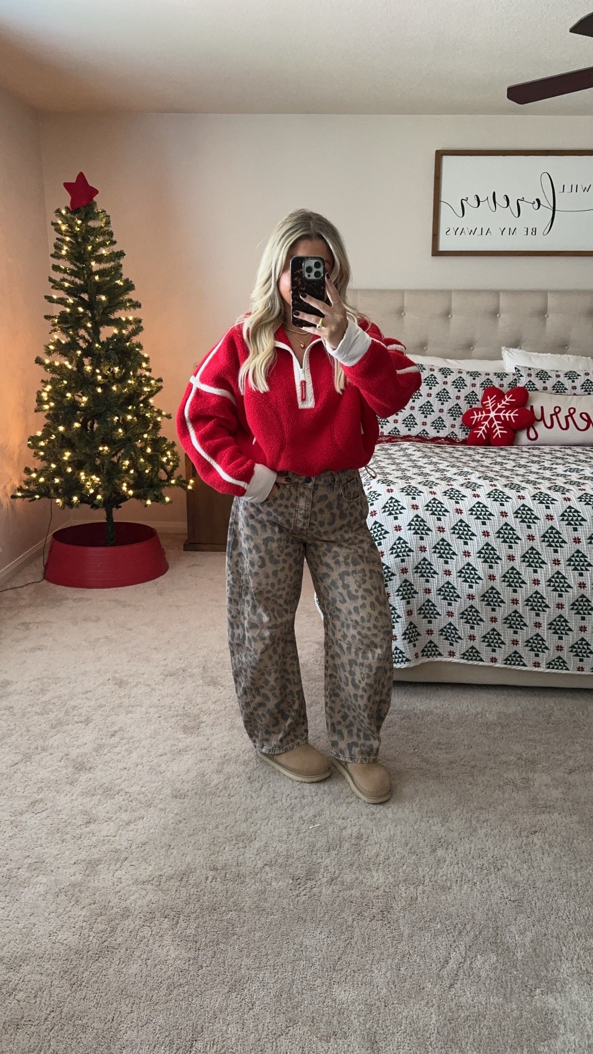 Free people outfit
Xs fleece pullover 
Leopard barrel jeans 26
Ugg clogs tts


#LTKFindsUnder100 #LTKSaleAlert