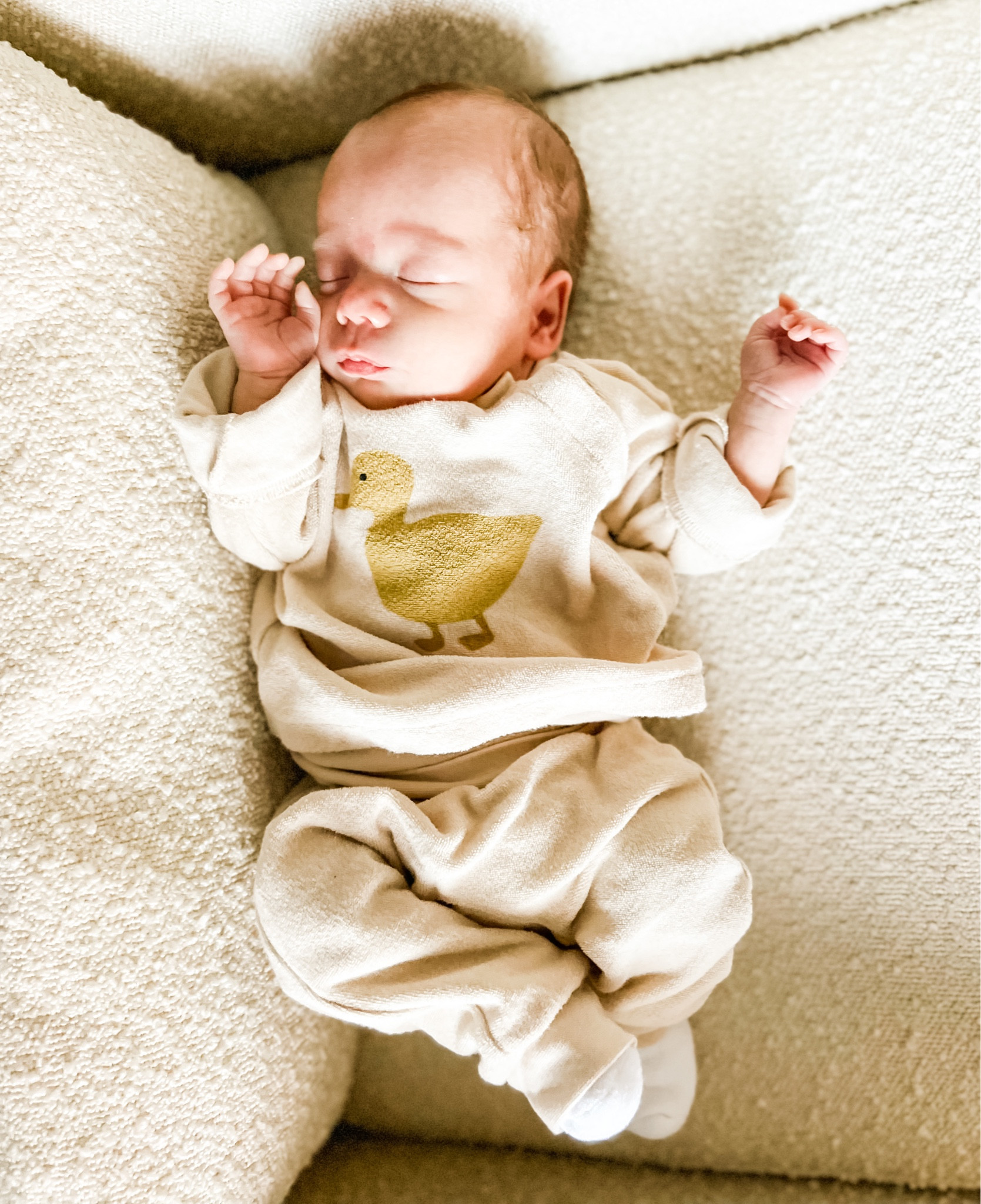 Neutral little ducky set! 🐥🐤

I am loving @hm for casual baby clothes! My faves are linked to this post! 

#LTKbaby #LTKunder50 #LTKSale