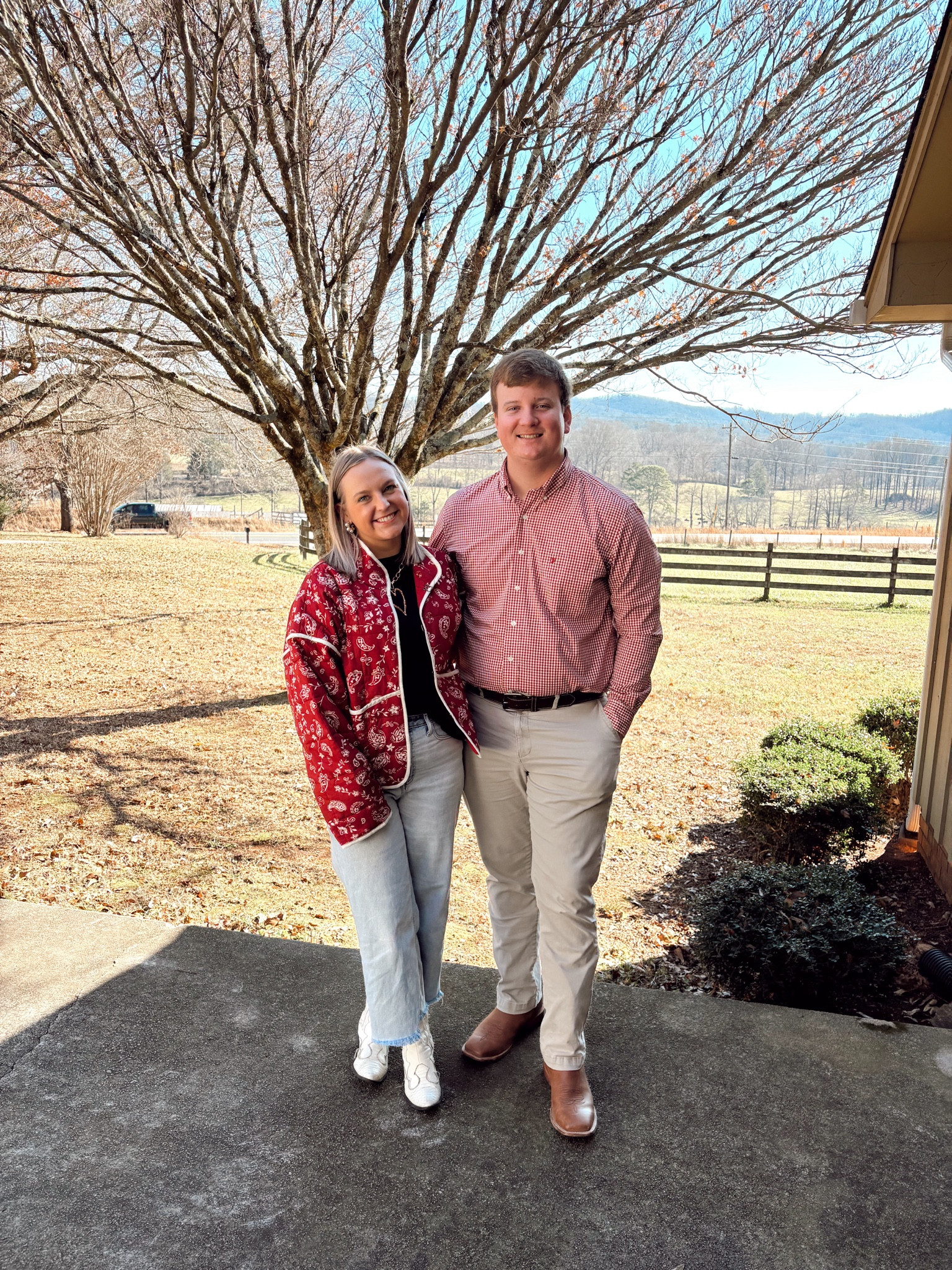 Couples outfit 🤍

#LTKStyleTip #LTKFamily #LTKMidsize