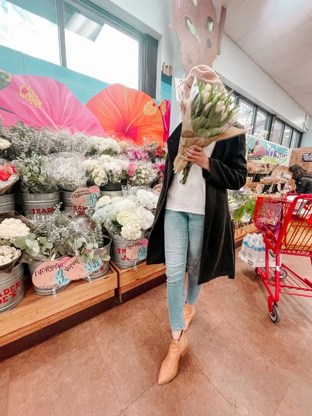 Shopping errands outfit flower aesthetics 

#LTKworkwear #LTKSeasonal #LTKstyletip