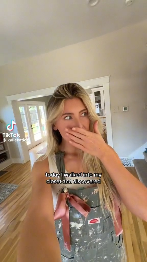 Dream Craft Room day 1! 🎨🧚‍♀️🥹

#LTKVideo #LTKHome #LTKSeasonal