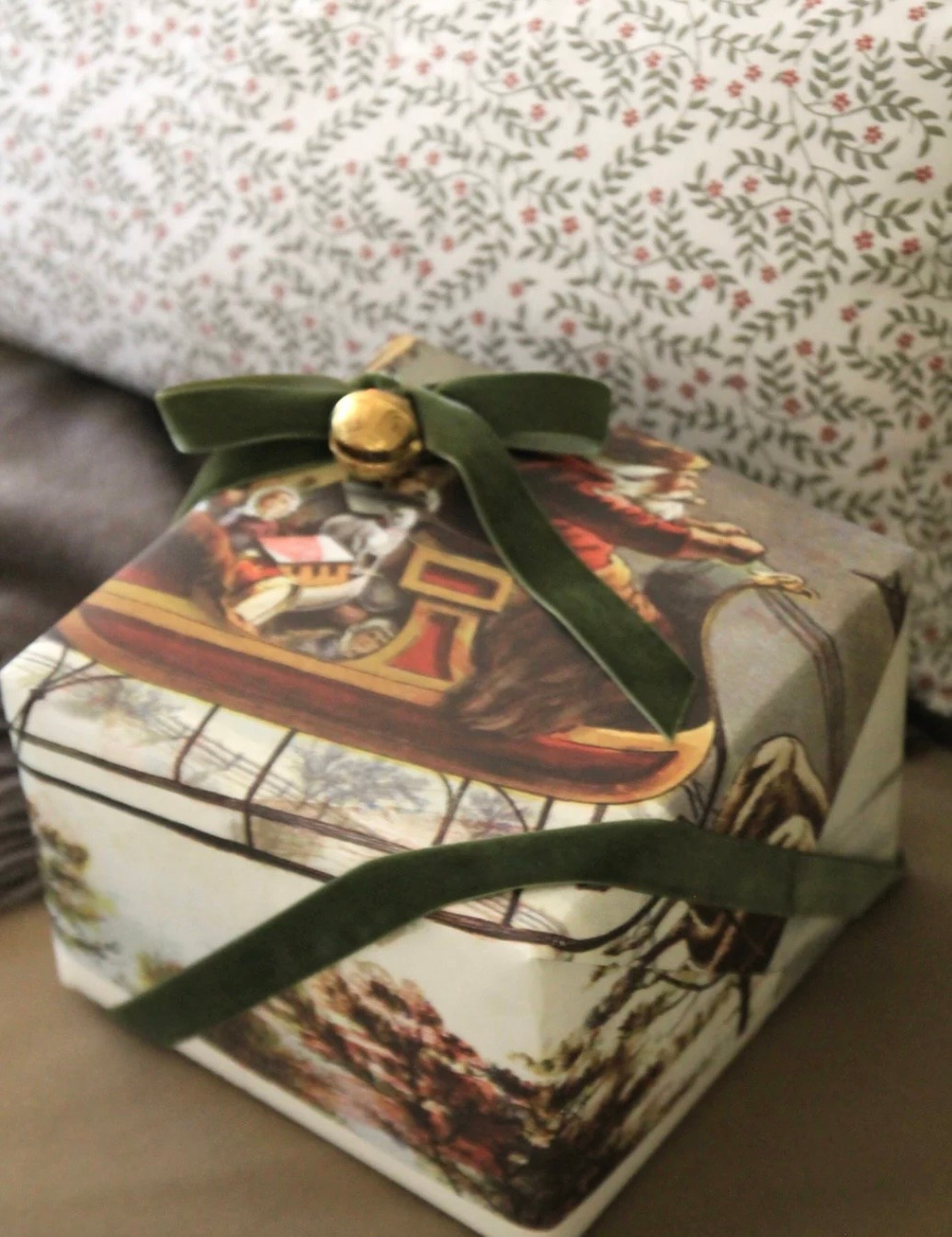 My MOST asked question is where this wrapping paper is from - here’s the link girls! 🌲💌want

#LTKFindsUnder50 #LTKSeasonal #LTKHoliday