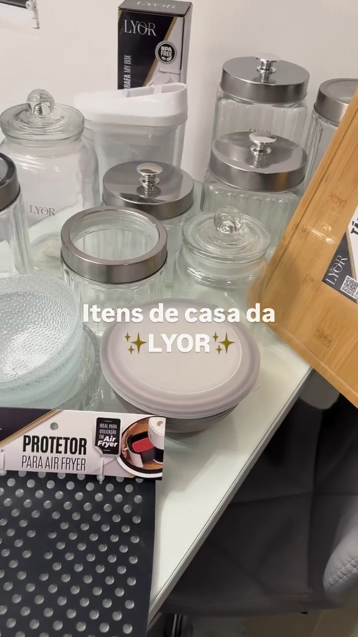 Se tem uma marca que eu amo, ela se chama @lyor_presentes 🤍 Usando meu cupom BRANDLUCC no site da @woly.oficial você ganha 10% de desconto em suas compras ✨
.
.
.
.
#lyor #enxoval #enxovaldecasanova #utensiliosdecozinha #woly #cozinha #dicasdecasa #inspiração