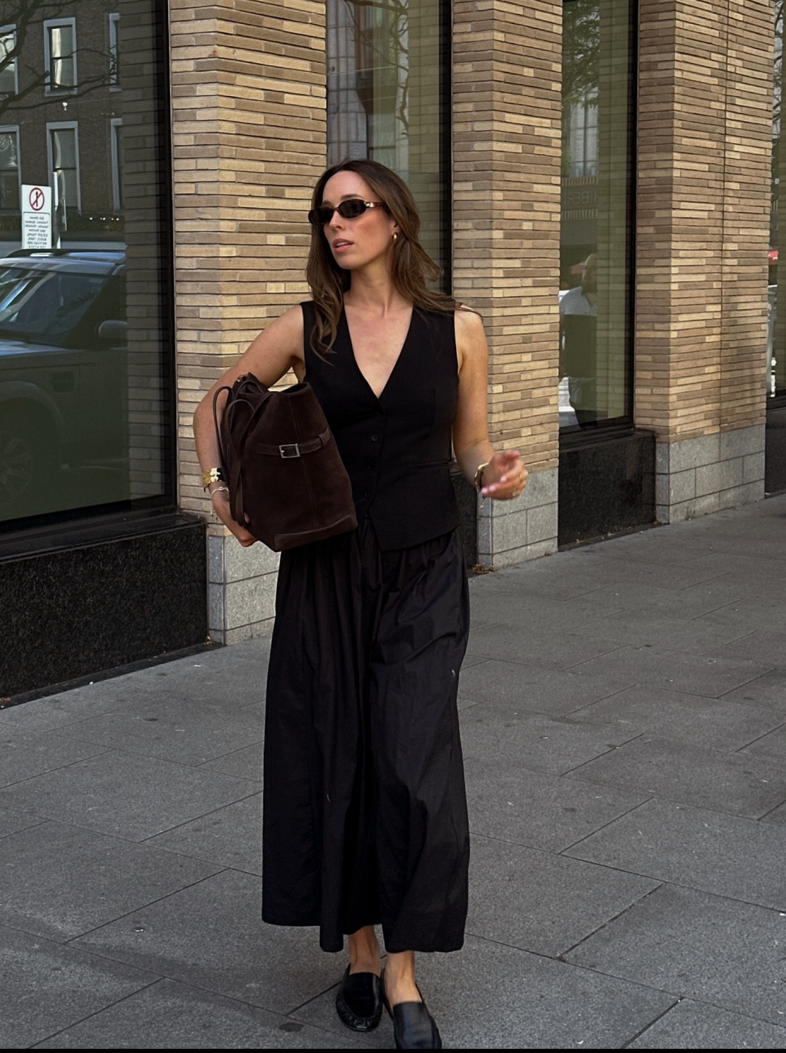 When in doubt, all black 🖤 Chocolate suede tote, all black outfit, summer city outfit, all black summer outfit 

#LTKeurope #LTKsummer #LTKbag