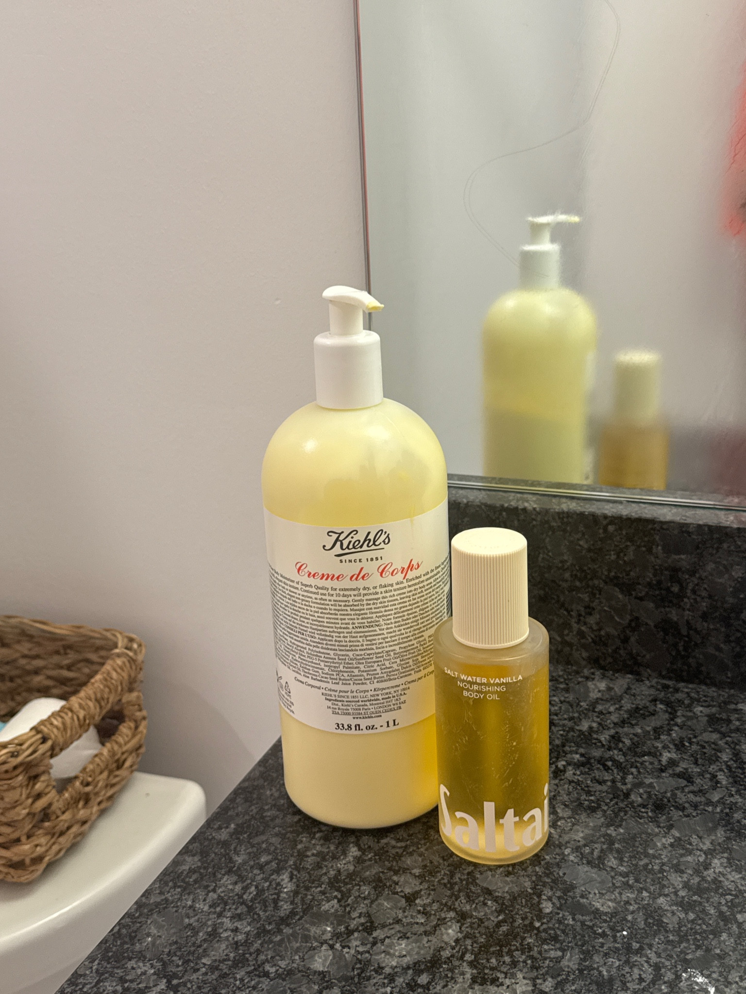 Fav body care combo lately✨🍦

Dry skin, skincare 