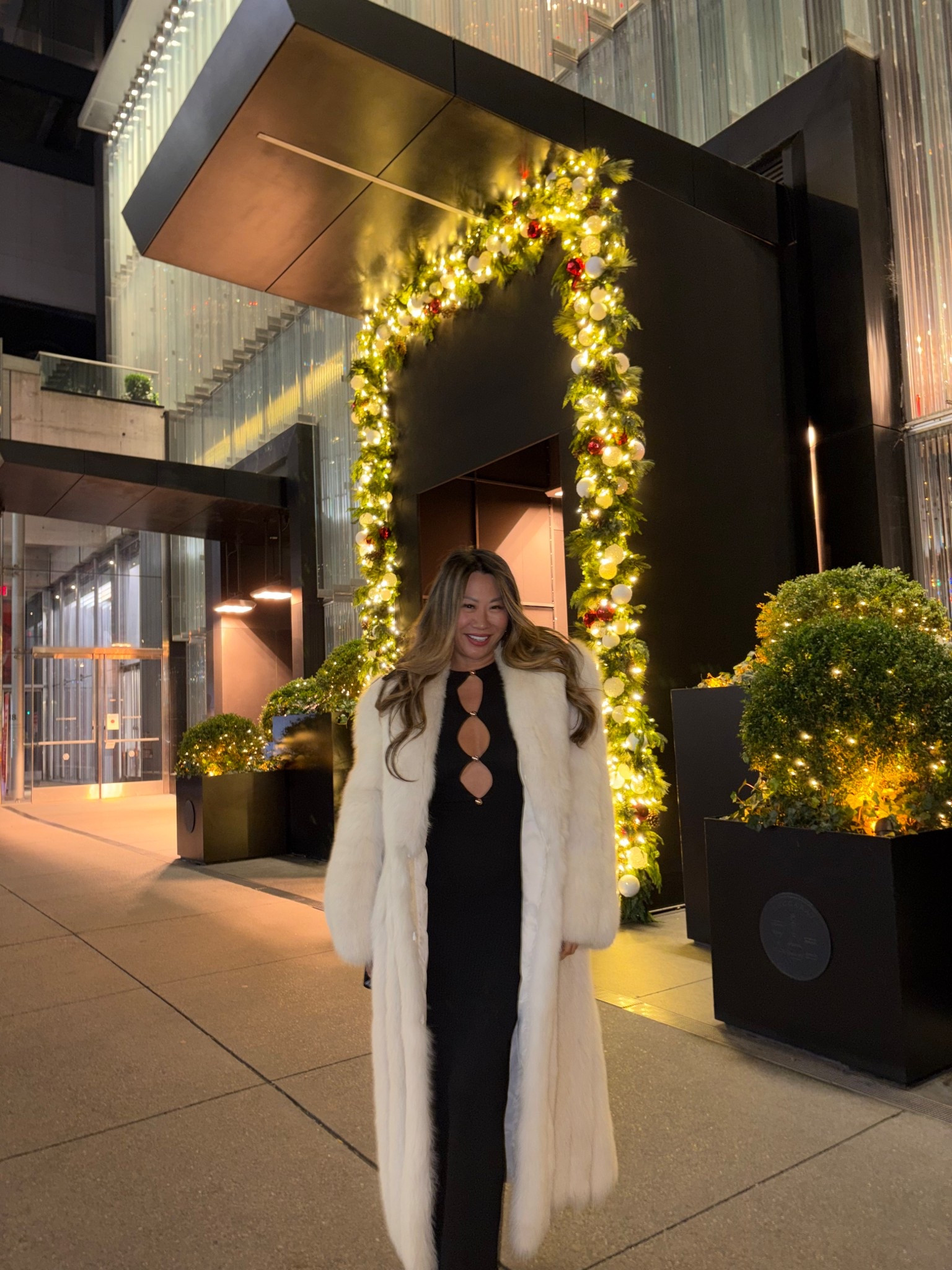 Best black dress, outfit of the night. White fur coat. Size small in dress  

#LTKootd #LTKHoliday