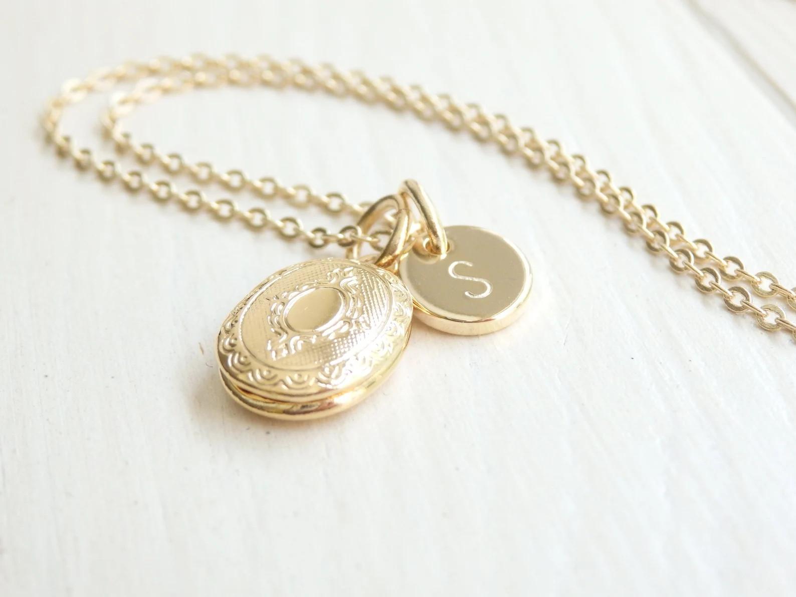 LOCKET LETTER Necklace, GOLD Monogram Personalized Minimalist Necklace, Gift for Her, 3 in 1 Neck... | Etsy (CAD)