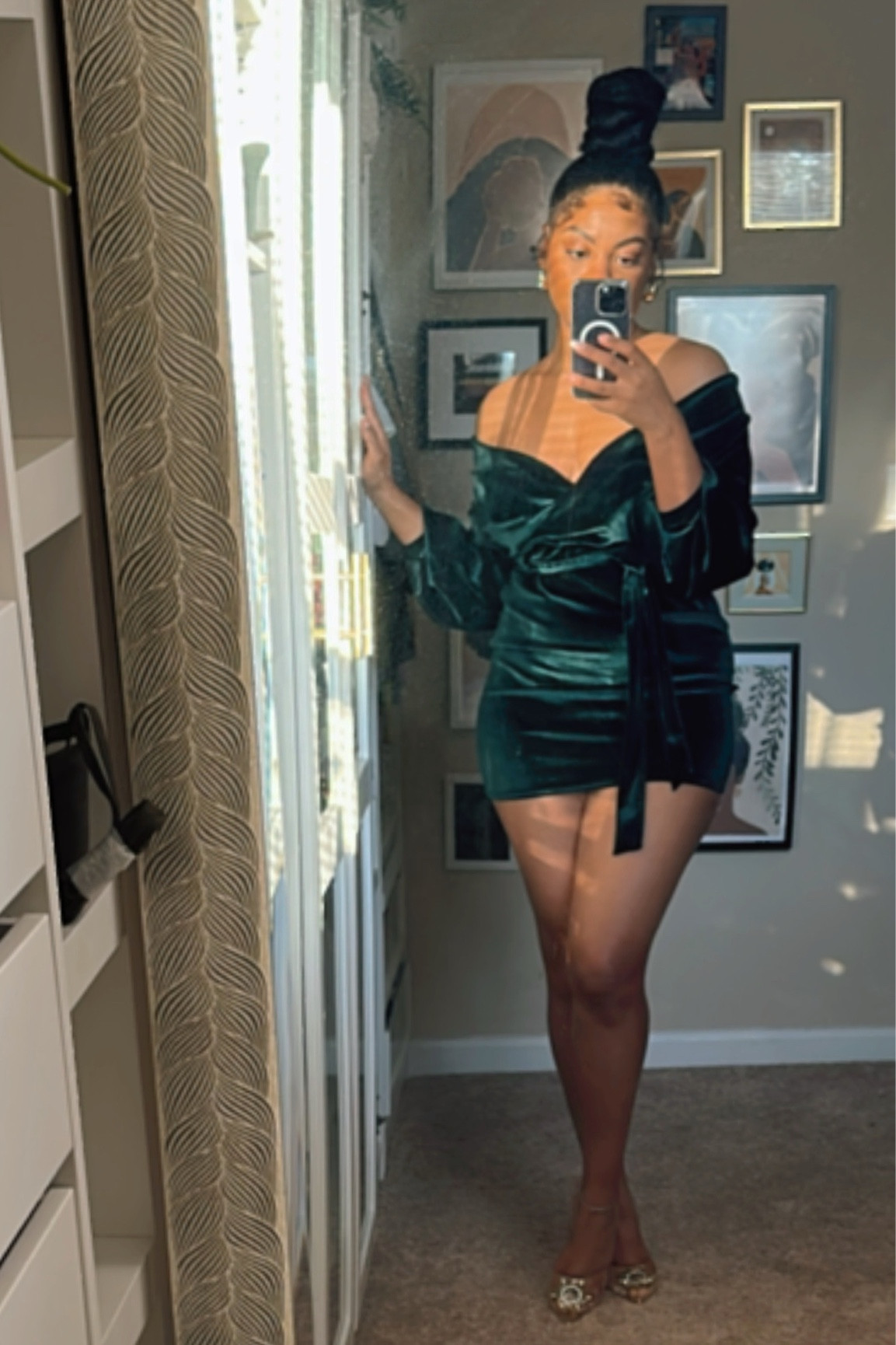 Happy Holidays 

#LTKHoliday #LTKGiftGuide #LTKstyletip