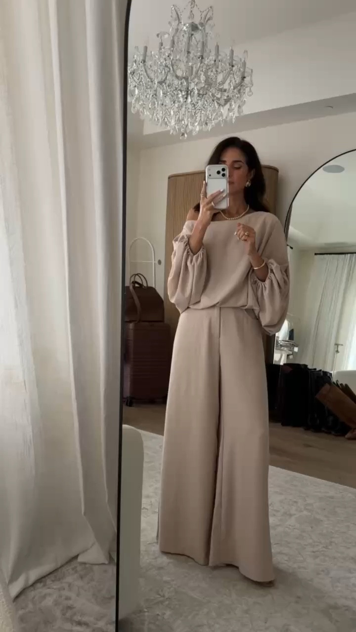 Rating this matching set a 10/10!! I’m just shy of 5-7” wearing the size small in the color apricot #stylinbyaylin #aylin #amazonset #matchingset

#LTKgrwm #LTKOver40 #LTKootd