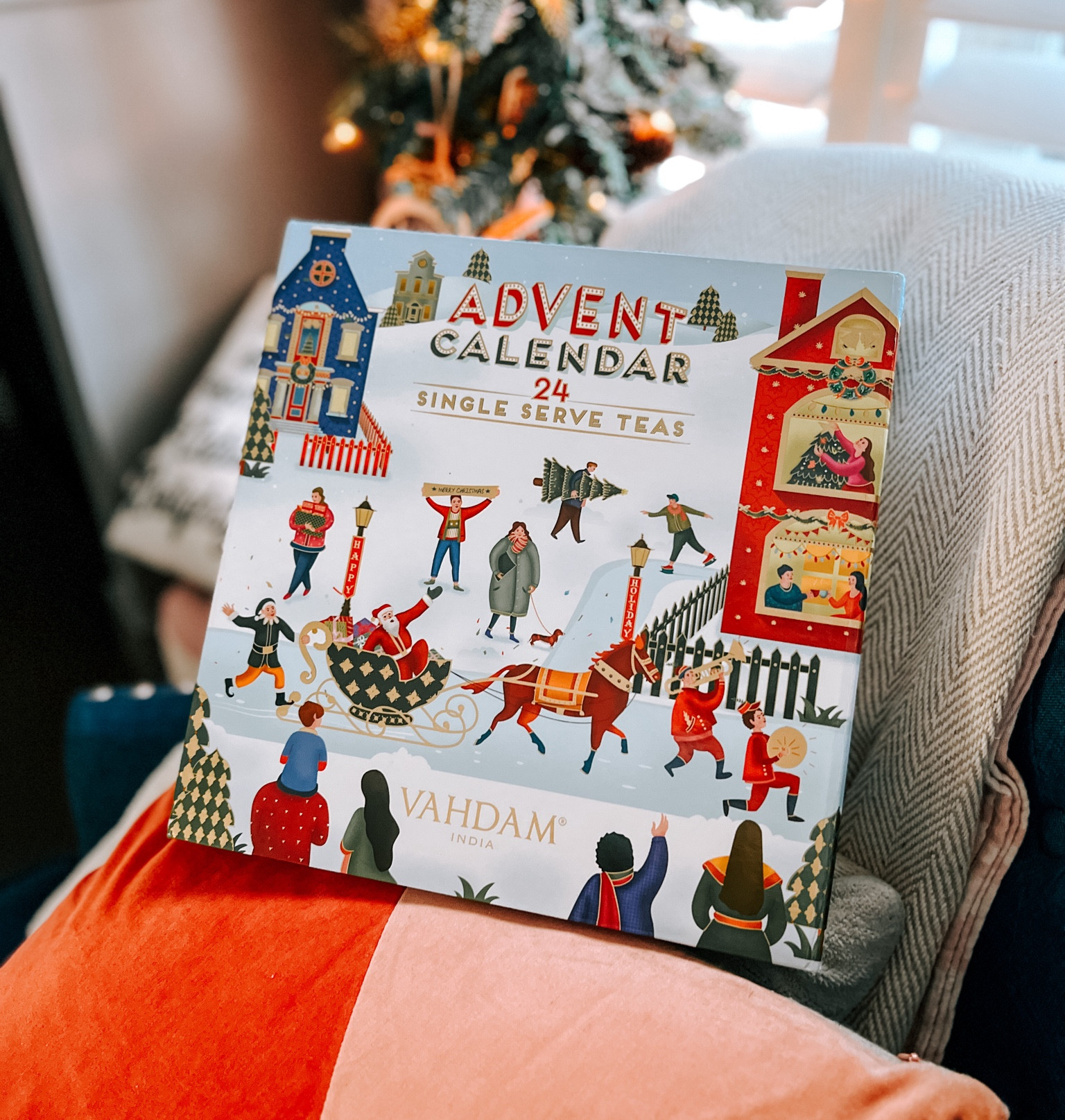 How CUTE is this tea advent calendar from Vahdam Teas! Each day comes with five individual tea bags, which means 120 bags of tea in 24 different flavours! There’s also a luxe version with 24 tins of loose leaf tea. Cannot wait for December!

#LTKGiftGuide #LTKHoliday #LTKSeasonal