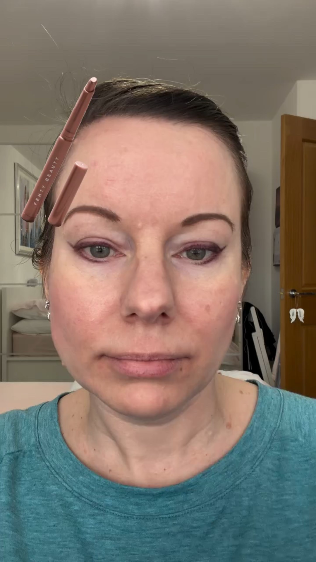 Can't do eyeshadow? No worries!

I'm sharing my fave hack with @Fenty Beauty fentybeauty Shadowstix Longwear Eyeshadow Stick - Fizzy Frosé.

Swipe. Blend. Done!

#LTKluxury #LTKbeauty #LTKuk