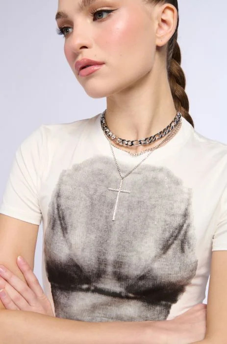 CROSS ME NECKLACE IN SILVER | AKIRA