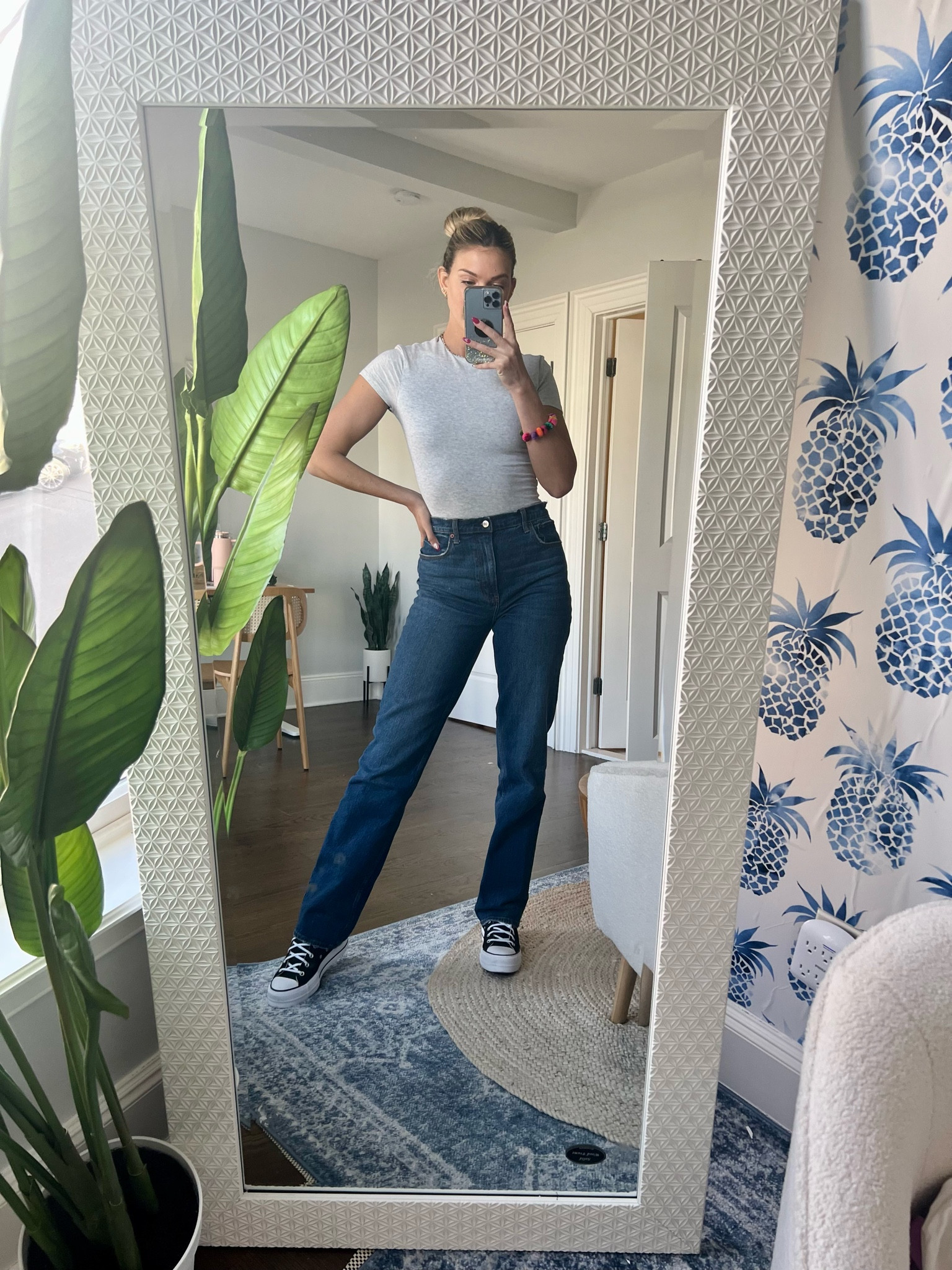 Ultra high rise 90 straight Jean- dark
Short sleeve cotton fabric bodysuit 
Abercrombie is 25% off site wide March 9-11! 

#LTKsalealert #LTKSale #LTKstyletip