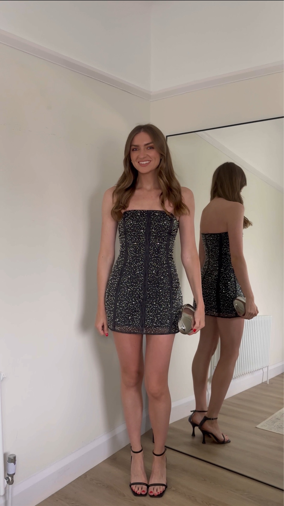 H&M Holiday collection
Wearing a size 8 in the embellished bandeau top (wearing as a dress) I’m 5ft 6 in height 

Xmas party outfit, festive outfit, going out outfit, sparkly, sequins 

#LTKuk #LTKwinter #LTKpartywear