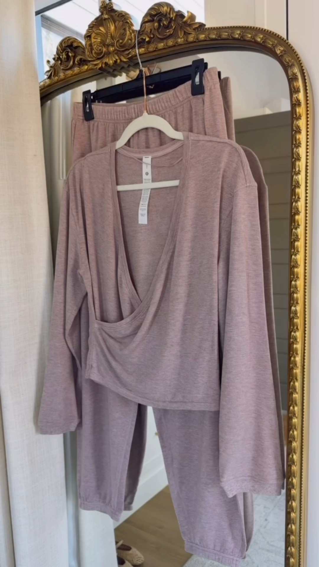 Loving this color & these loungewear pieces! I think this top is going to be so great for post partum! @lululemon #lululemoncreator #ad @shop.ltk #liketkit

Loverly Grey, lululemon, post partum, nursing, loungewearr

#LTKSeasonal #LTKBaby