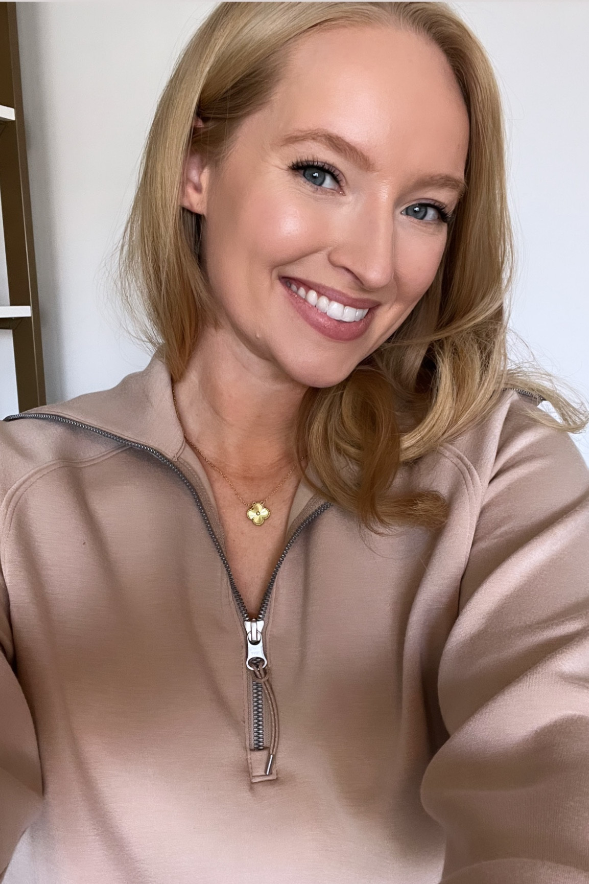 My necklace and pullover I’m wearing today, along with my lip combo! 

Lip liner: iconic nude
Lipstick color 219 