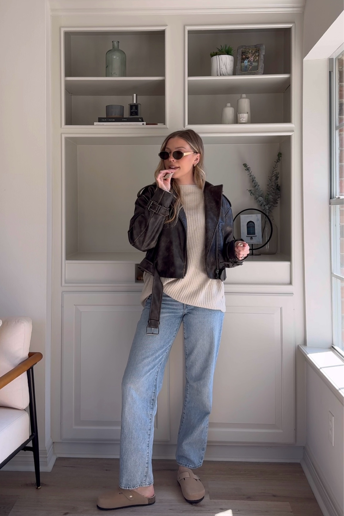  Bump friendly fall outfit | I use this belly band to still wear my pre-pregnancy jeans! I’m wearing a M in the band, 26 in jeans, small in tank, s-m in sweater and M in jacket for an oversized fit! 

#LTKBump #LTKShoeCrush #LTKStyleTip