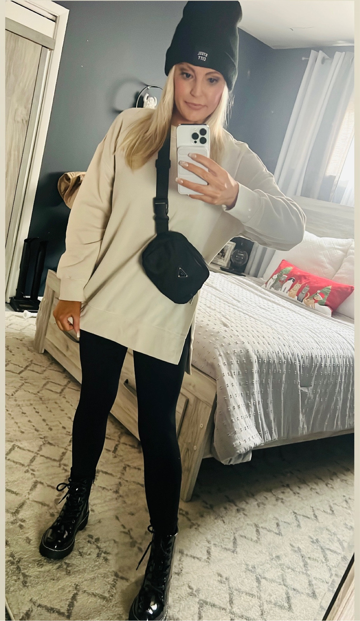 #falllooks #oversizedsweatshirt #errandslook 

#LTKfindsunder50 #LTKHolidaySale #LTKSeasonal