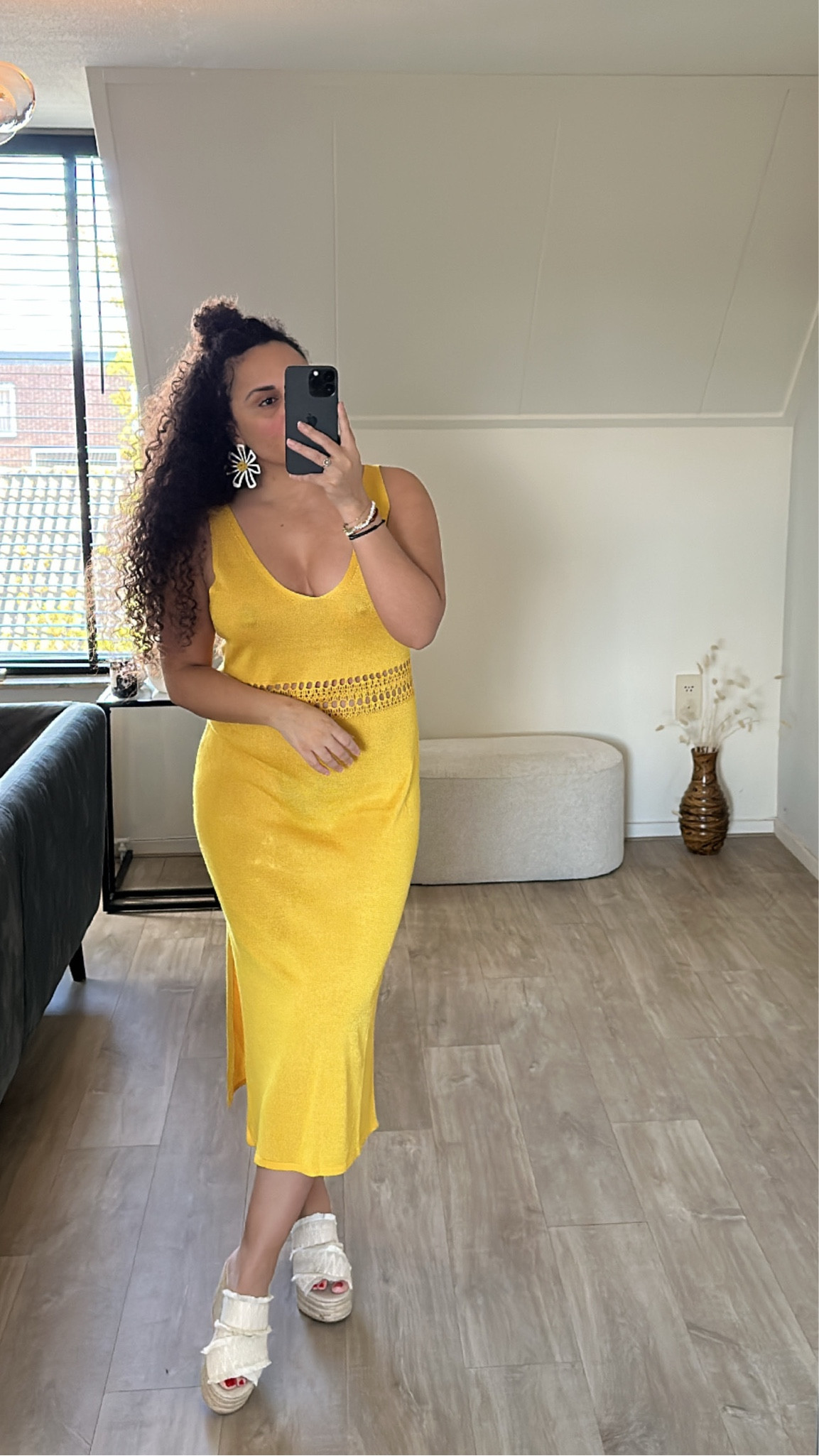 Yellow Fine Knit Dress 💛
Size M (runs big). H&M, espadrille slippers, white espadrilles with wedge heel, outfit inspiration, spring style, effortlessly chic, summer dress, flower shaped earrings, yellow espadrilles, Netherlands.

#LTKfit #LTKeurope #LTKSeasonal