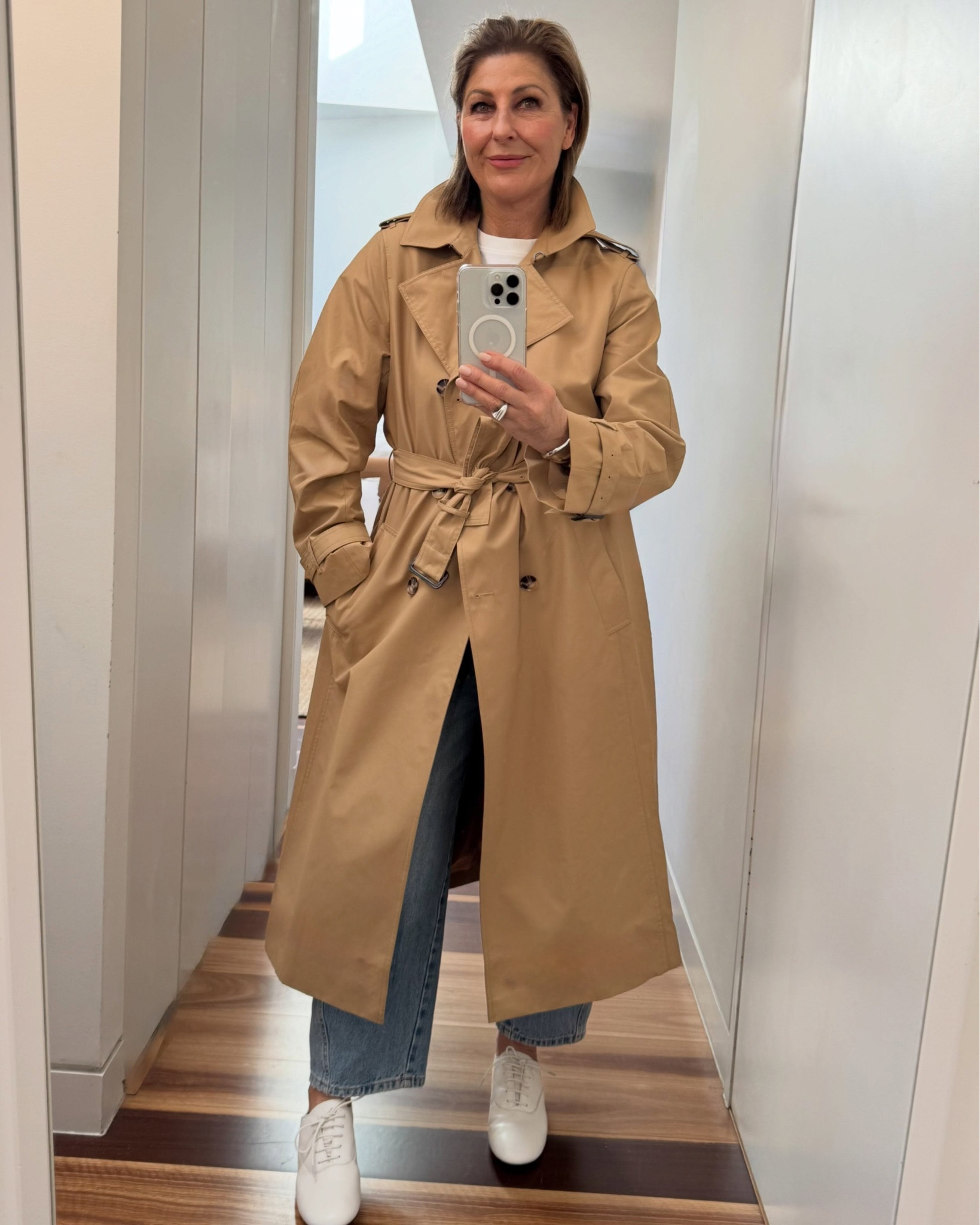 Kinda chic ! 
to wear a double breasted trench @sportscraft ✔️
Over a classic white tee @uniqloau ✔️
With slouchy Barrel jeans  @zara✔️
And cool white laceup flats @tonybianco ✔️

Read more next slide 👉

Kinda chic …to wear a trench when it’s sunny !
(Because It doesn’t have to be raining to wear a trench)
Kinda chic to go up a size bigger for extra slouch .
& wear it unbelted and loose .
Kinda chic with statement sunglasses @zara

Kinda chic when you don’t match your shoes & bag !

Shop the look 👉 links in stories
head to @ltk.australia #shopwithfifi #gifted #sportscraft