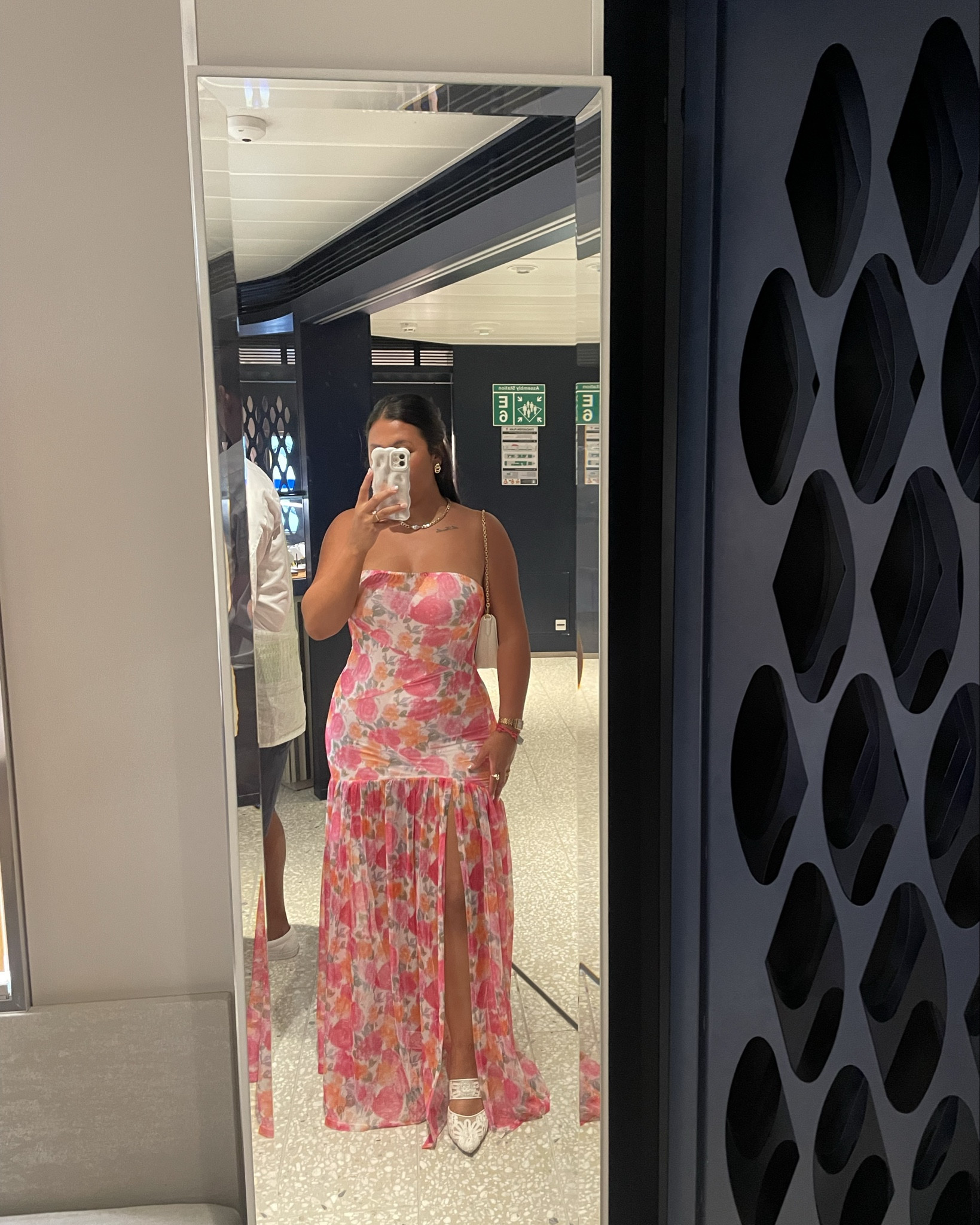 Perfect wedding guest dress or any event! Comes in a couple different colors and is super affordable! Wearing a large 

#LTKItBag #LTKWedding