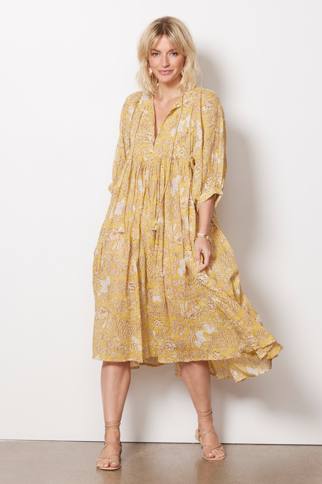SUNDRY Blouson Sleeve Midi Dress | EVEREVE | Evereve
