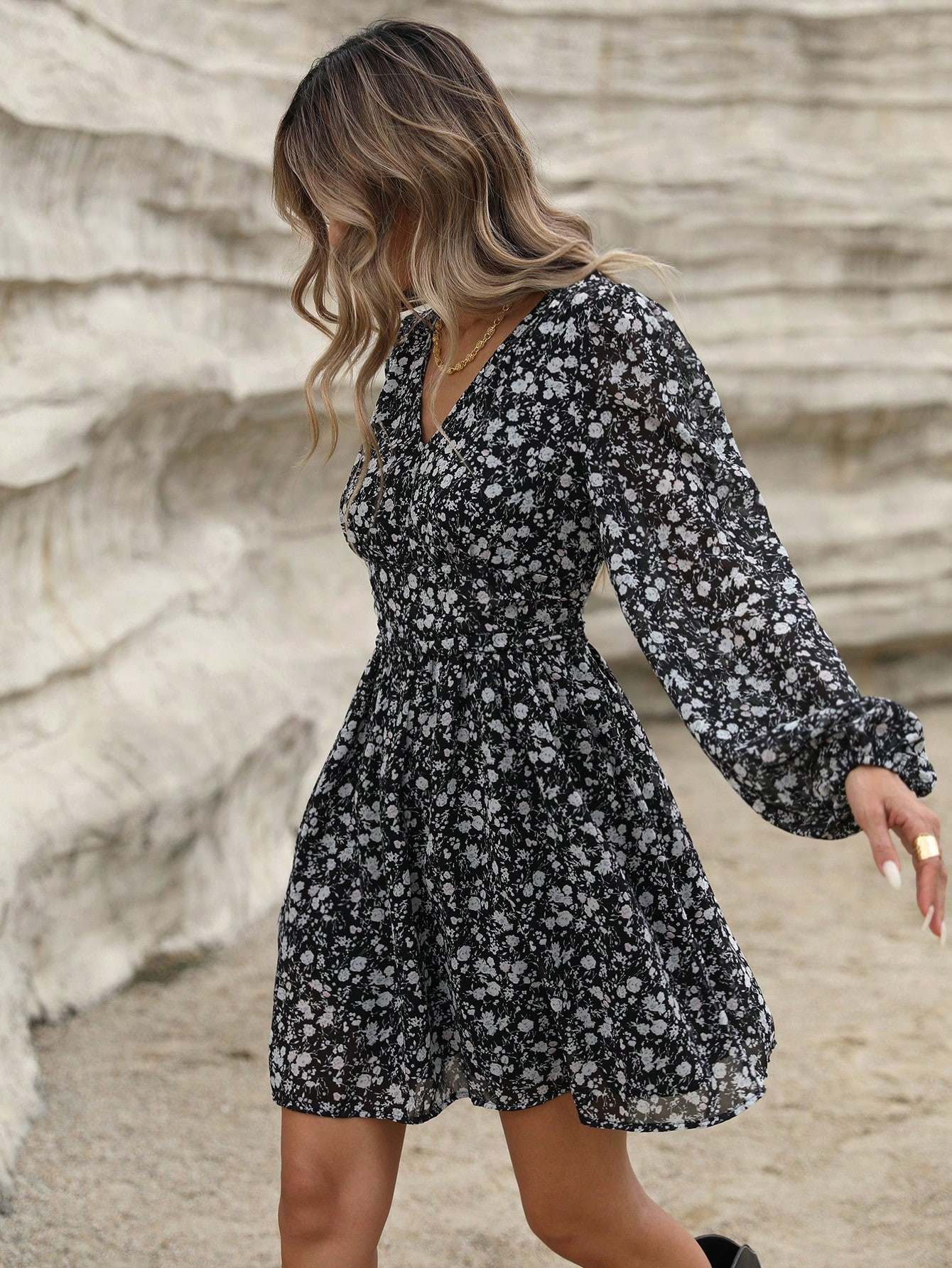 SHEIN Modichic Elegant V-Neck Ruched Waist Puff Sleeve Long Sleeve A-Line Short Dress | SHEIN