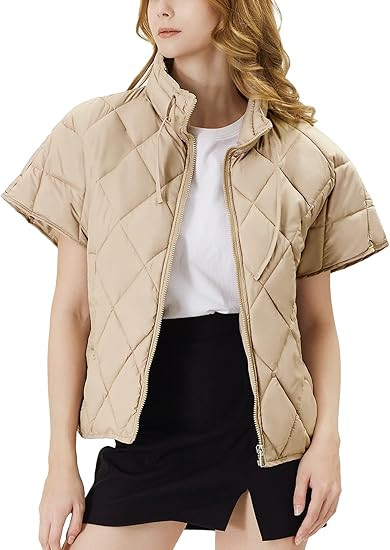 Women's Puffer Vest Short Sleeves Lightweight Outerwear Vests Quilted Jacket Coat with Pockets | Amazon (US)