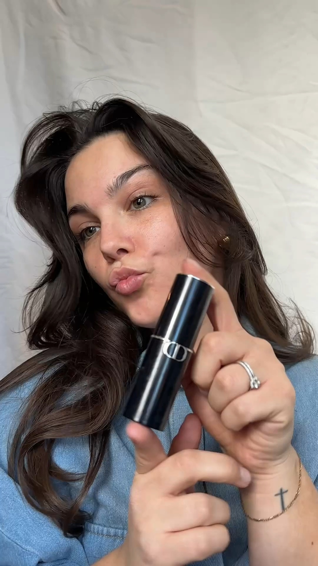 Dior foundation stick 🤍 #dior #foundationn

#LTKBeauty