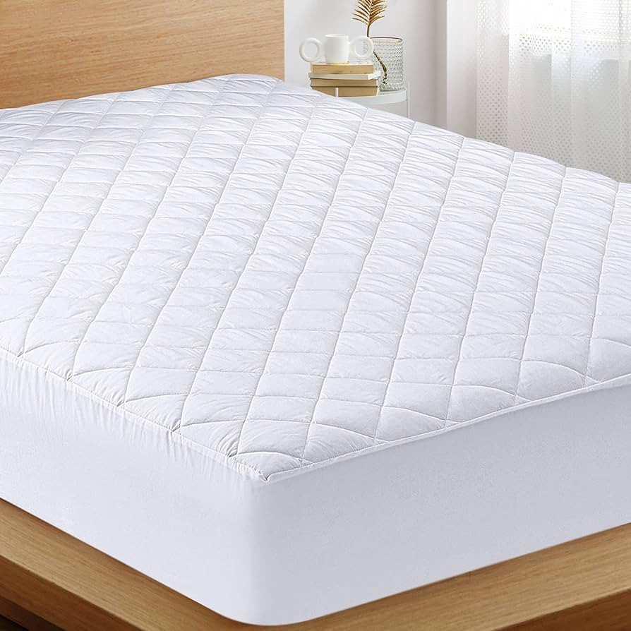 Utopia Bedding Quilted Fitted Mattress Pad (Queen), Elastic Fitted Mattress Protector, Mattress C... | Amazon (US)