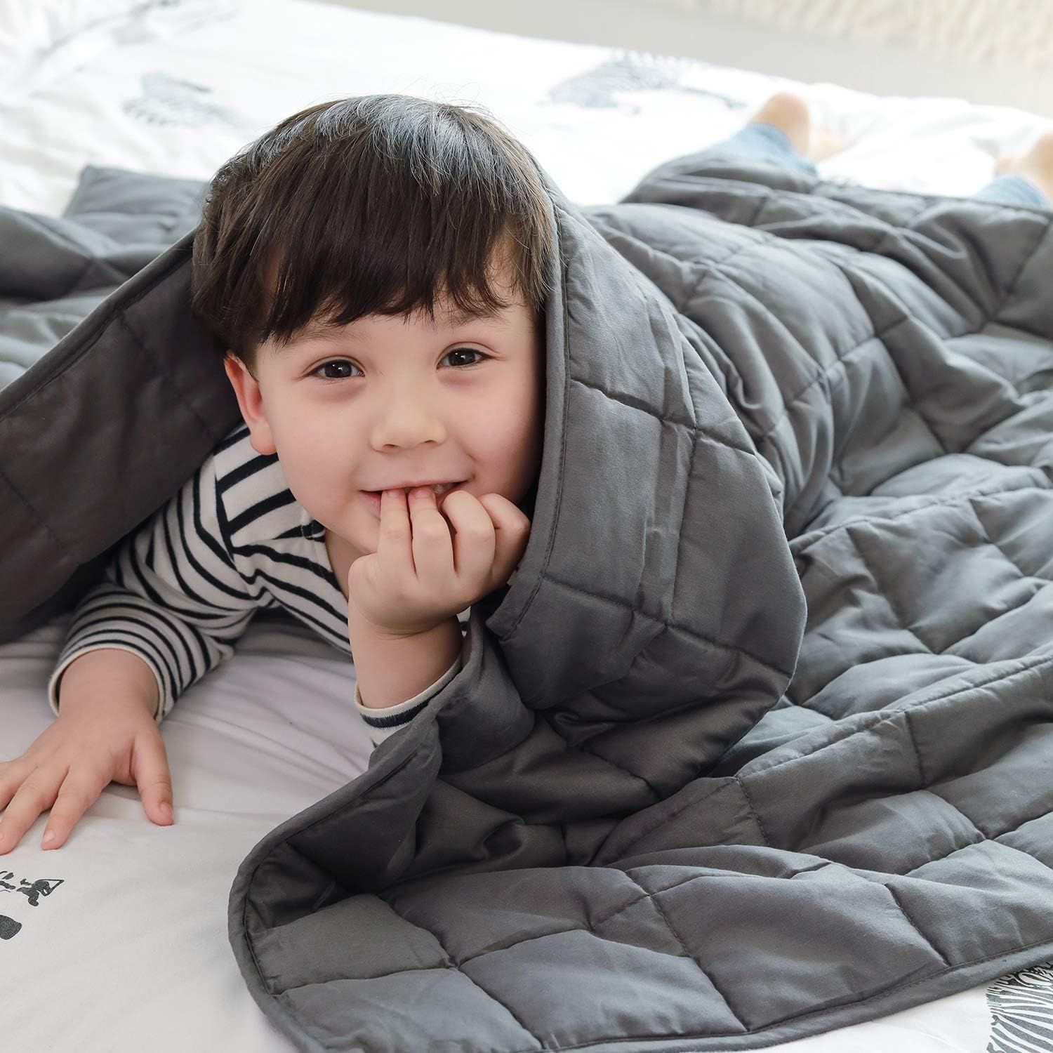 Fabula Life Kids Weighted Blanket (5 lb, 36" x 48") for Kids Weigh Around 40 lbs| Weighted Blanke... | Amazon (US)