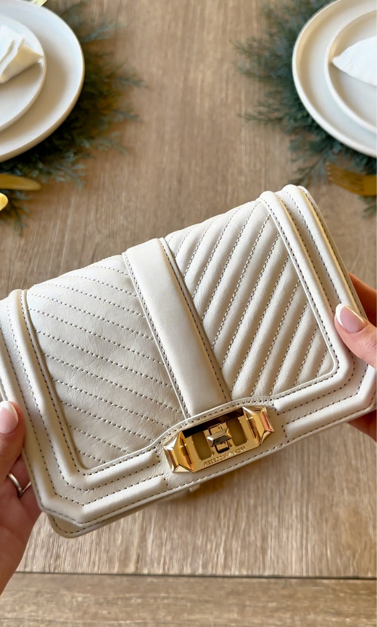 
This gorgeous purse can be found on @amazon!😍 Let me know in the comment section if you would like the link!


Amazon fashion, fashion, purse , design , designer , Amazon finds, Amazon purse , Amazon find , Amazon finds #amazonfashion #amazonfinds #amazondeals 

#LTKSeasonal #LTKGiftGuide #LTKsalealert