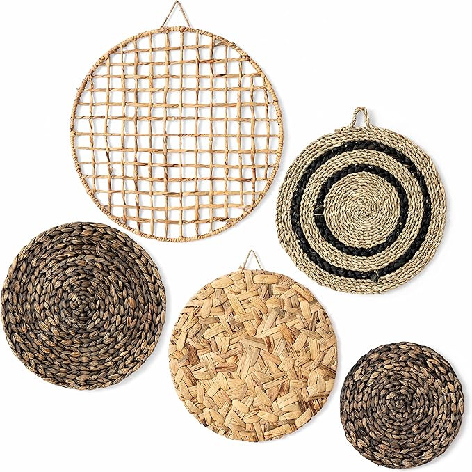 Artera Wicker Wall Basket Decor - Set of 5 Oversized, Hanging Natural Woven Seagrass Flat Baskets... | Amazon (US)