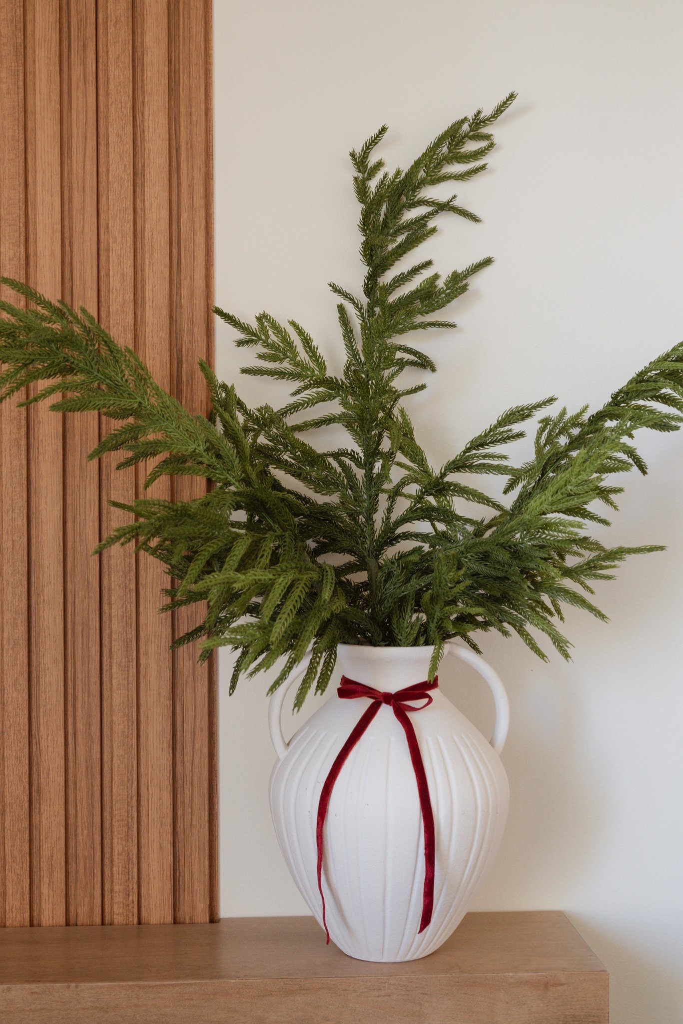 Gorgeous Christmas stems from Wayfair Canada that are realistic and full. Love these styled in a vase with some ribbon! 

#LTKcanada #LTKholiday #LTKhome