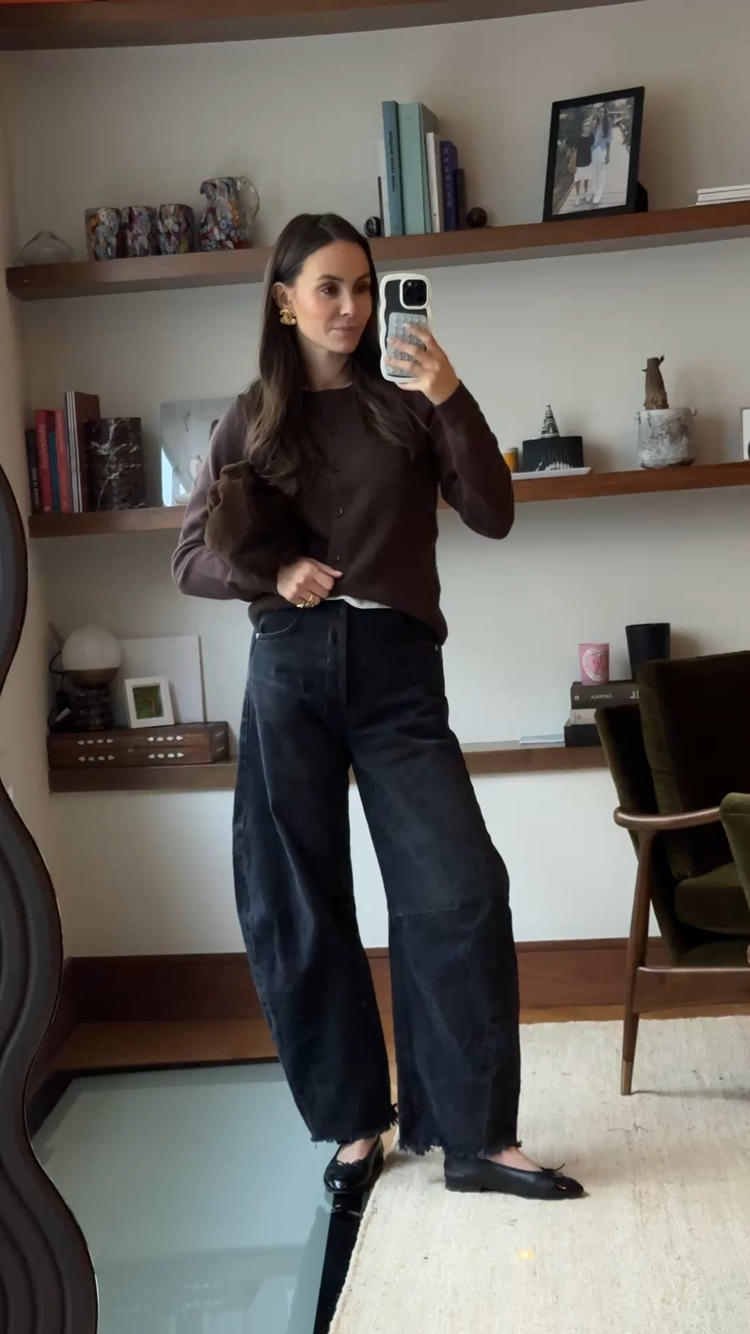 Barrel leg jeans, knitwear, autumn knitwear, autumn style, autumn fashion, outfit ideas, autumn style, cardigan, Zara finds, black jeans, evening look 

#LTKFashionMonth #LTKjeans #LTKstyletip