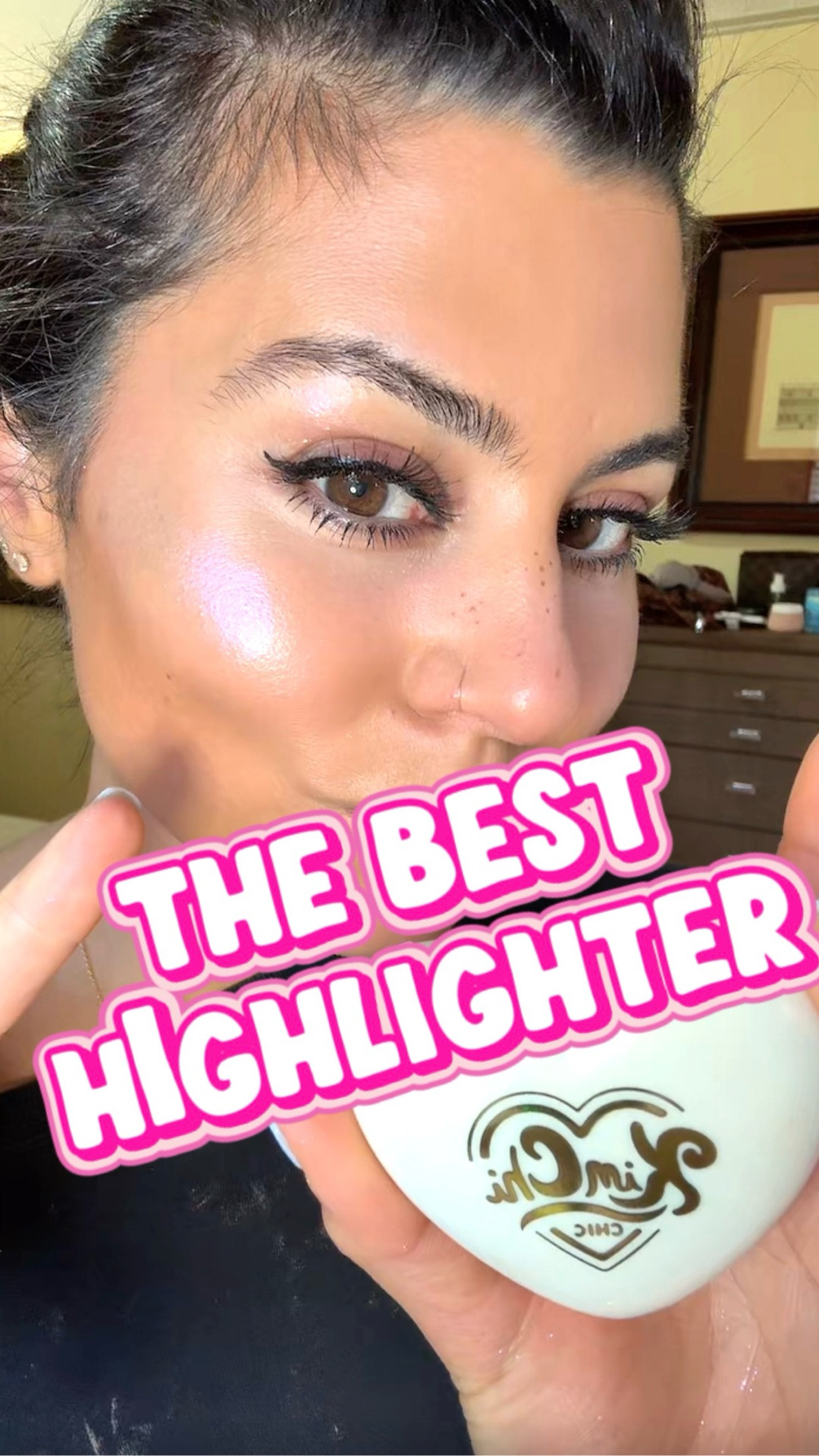 Glow like a literal dream ✨ The Pearl Powder Shimmer Highlighter in Dream by KimChi Chic Beauty is that soft, pearly glow that hits every angle just right. Lightweight, silky, and glowing without looking cakey— she’s THAT girl. 💎

Perfect for cheekbones, inner corners, collarbones… basically anywhere you want that dreamy shimmer moment.
.
.
.
#ltkbeauty #makeupreels #makeupmusthaves #kimchichic  @kimchichicbeauty 

#LTKgrwm #LTKBeauty #LTKselfcare