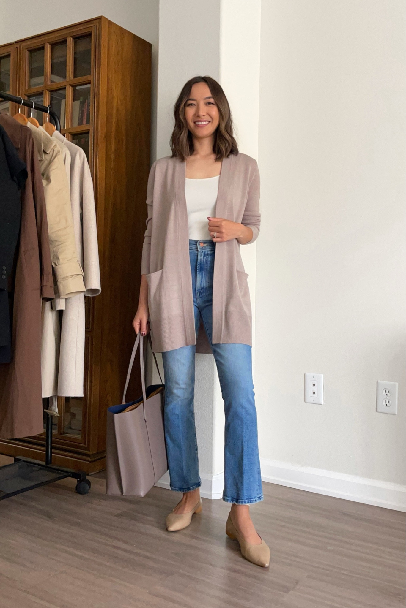 Spring smart casual work outfit 

Linked similar options for cardigan and jeans 
Shoes are old Everlane, linked similar options 

Beige / neutral outfit 

#LTKunder100 #LTKstyletip #LTKworkwear