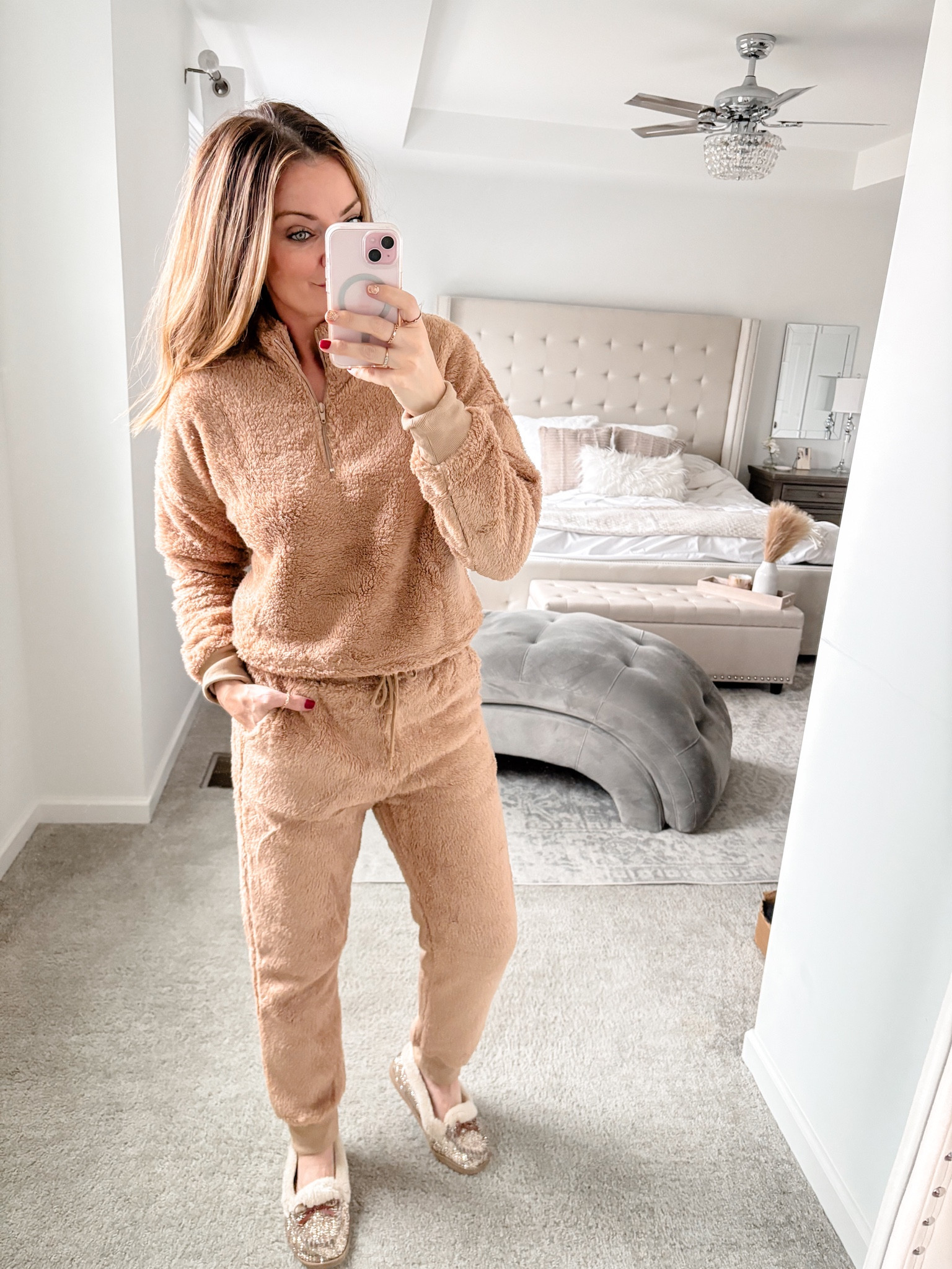 Comfy and warm 

#LTKHoliday #LTKstyletip