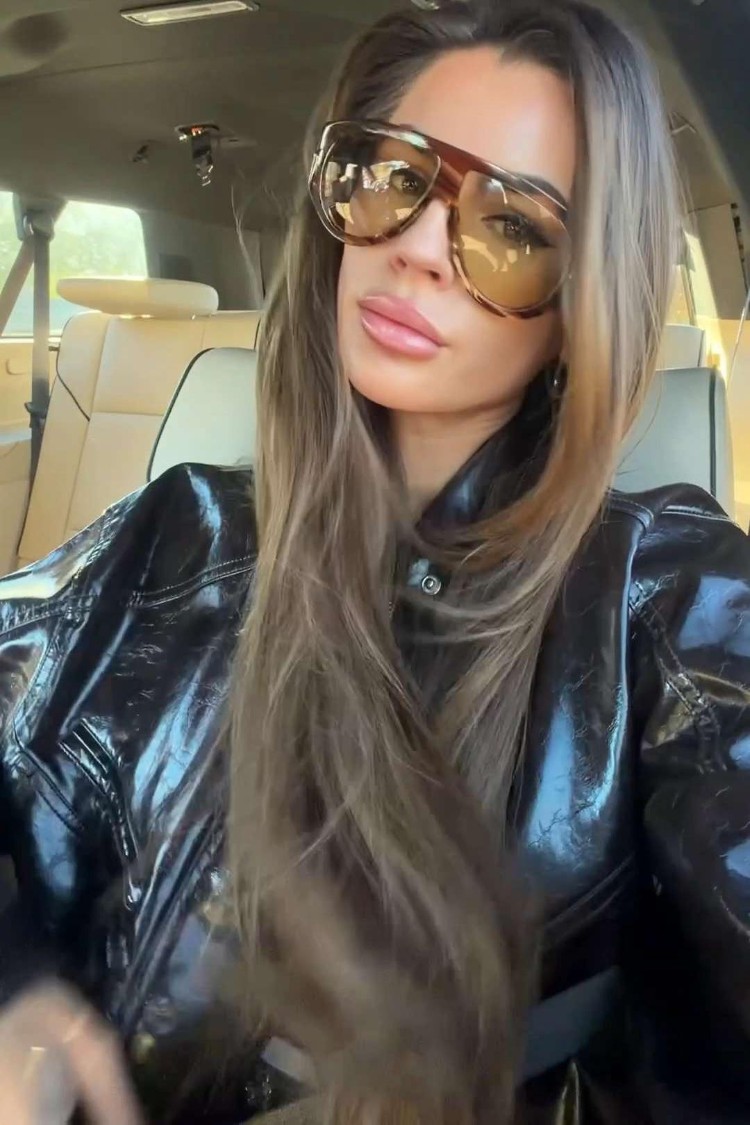 these Tom Ford Bronson glasses are still flattering even for us tiny-face ladies 

 #LTKgrwm #LTKootd